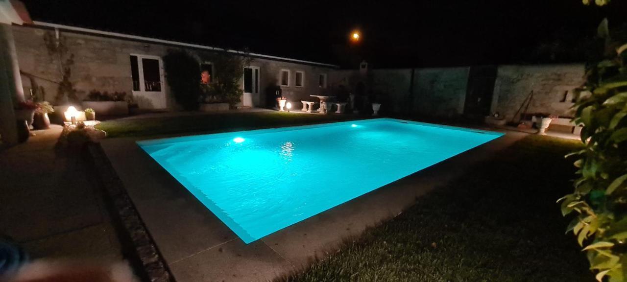 Отель Casa Do Adro Виана-ду-Каштелу Экстерьер фото